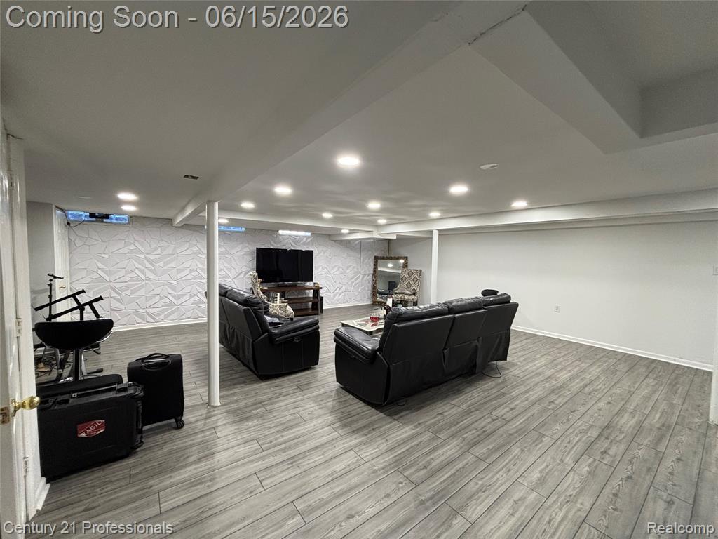 39548 Pinebrook Drive, Sterling Heights, MI 48310 — Photo 21