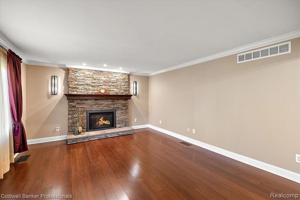 9485 BAYWOOD Drive, Plymouth, MI 48170 — Photo 26