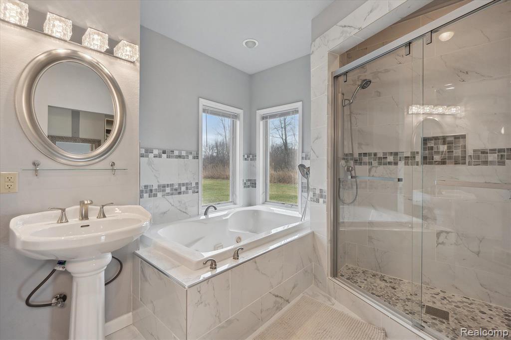 4434 N JENNINGS Road, Flint, MI 48504 — Photo 25