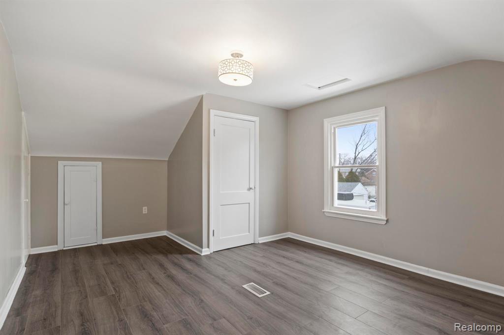 8131 COYLE Street, Detroit, MI 48228 — Photo 19