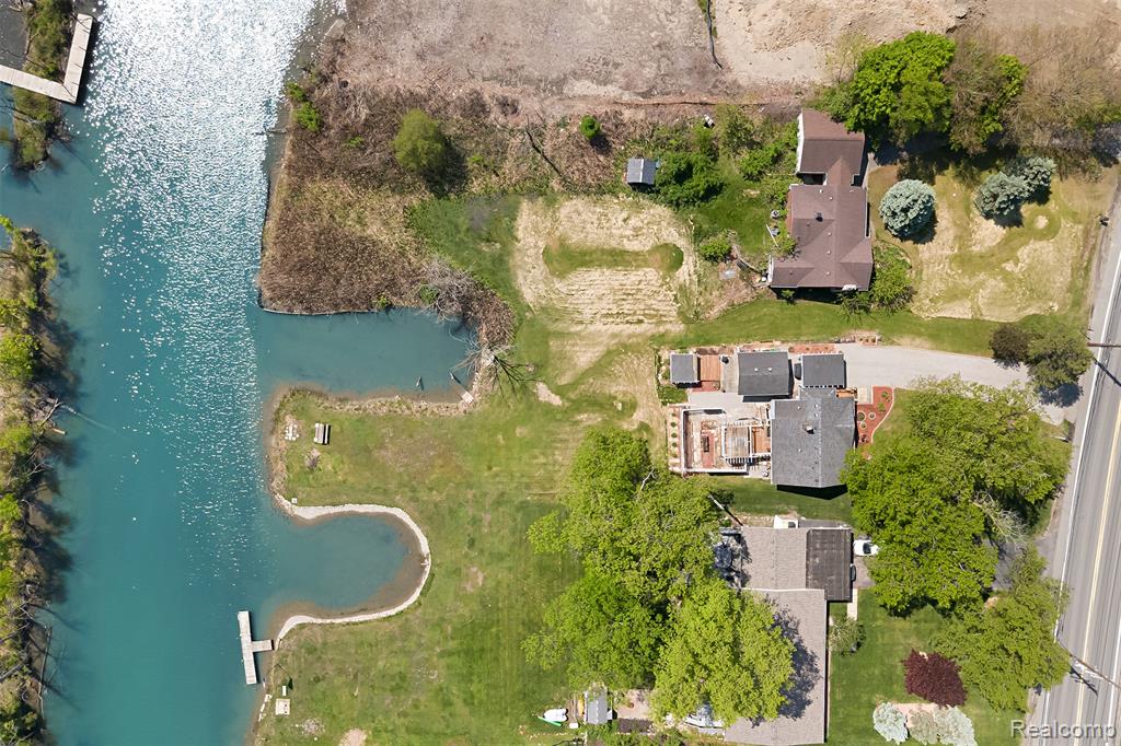 22827 Meridian Road, Grosse Ile, MI 48138 — Photo 9