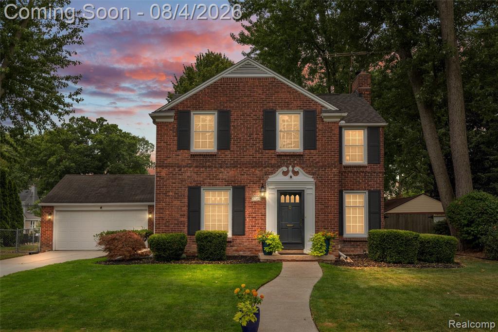 1729 Broadstone Road, Grosse Pointe, MI 48236