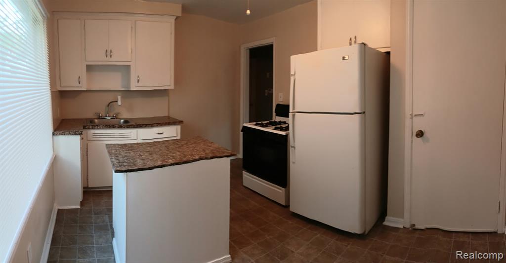 9250 PLAINVIEW, Detroit, MI 48228 — Photo 6