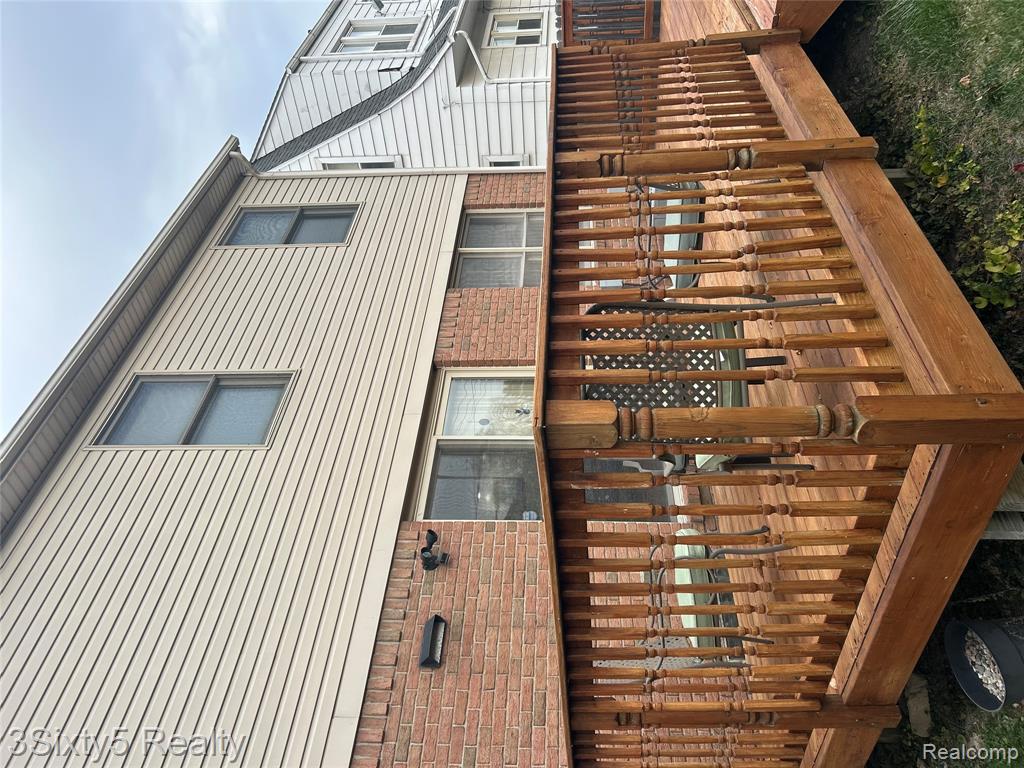 243 Emmons Boulevard, Wyandotte, MI 48192 — Photo 4