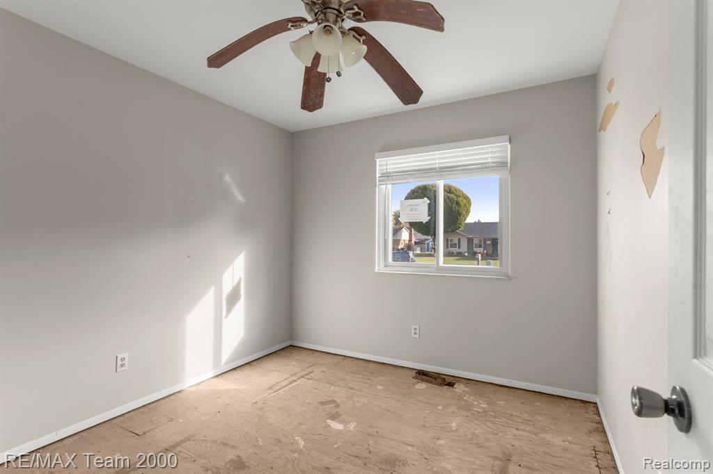 51547 SALVATORI Drive, Chesterfield, MI 48047 — Photo 22