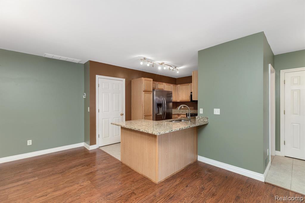 5821 Hampshire Lane, Ypsilanti, MI 48197 — Photo 9
