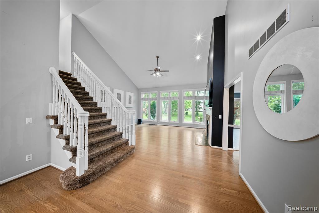 8487 Sherwood Drive, Grosse Ile, MI 48138 — Photo 4