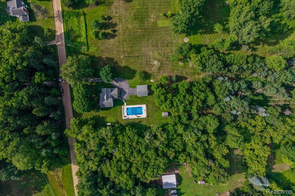 9393 N Gregory Road, Fowlerville, MI 48836 — Photo 34
