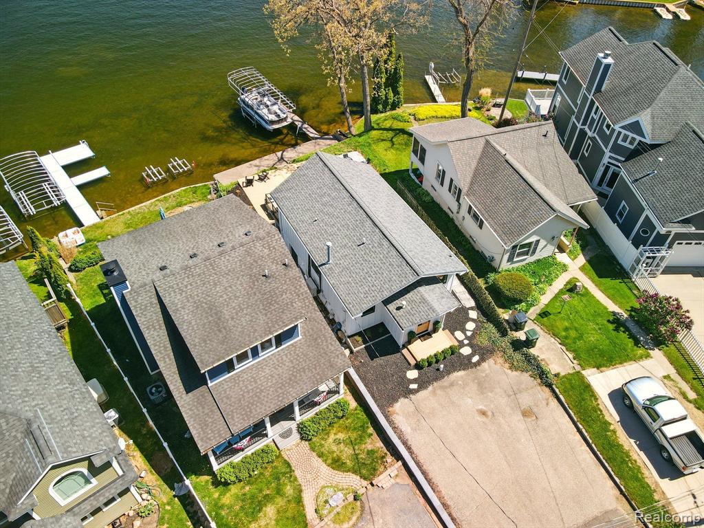 807 PINE TREE Road W, Lake Orion, MI 48362 — Photo 37