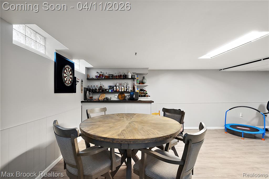 32040 Coronet Drive, Farmington Hills, MI, 48334