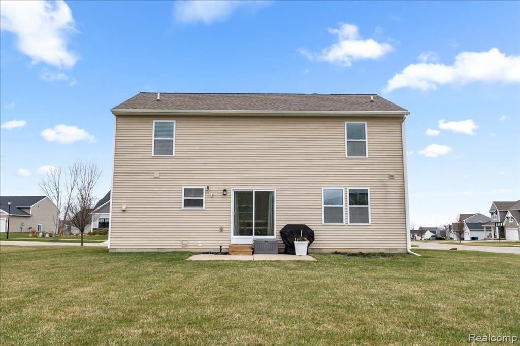 6059 BLUEFIELD Drive, Linden, MI 48451 — Photo 28
