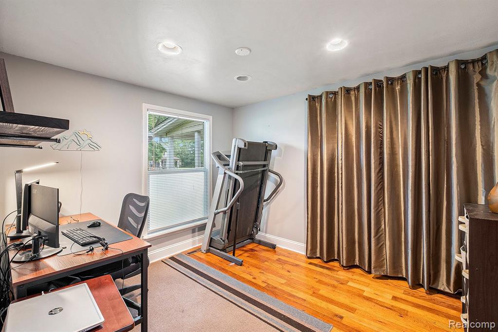 516 North Road, Fenton, MI 48430 — Photo 14