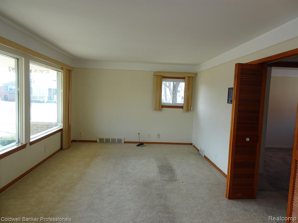 7790 LOUISE Court, Westland, MI — Photo 3