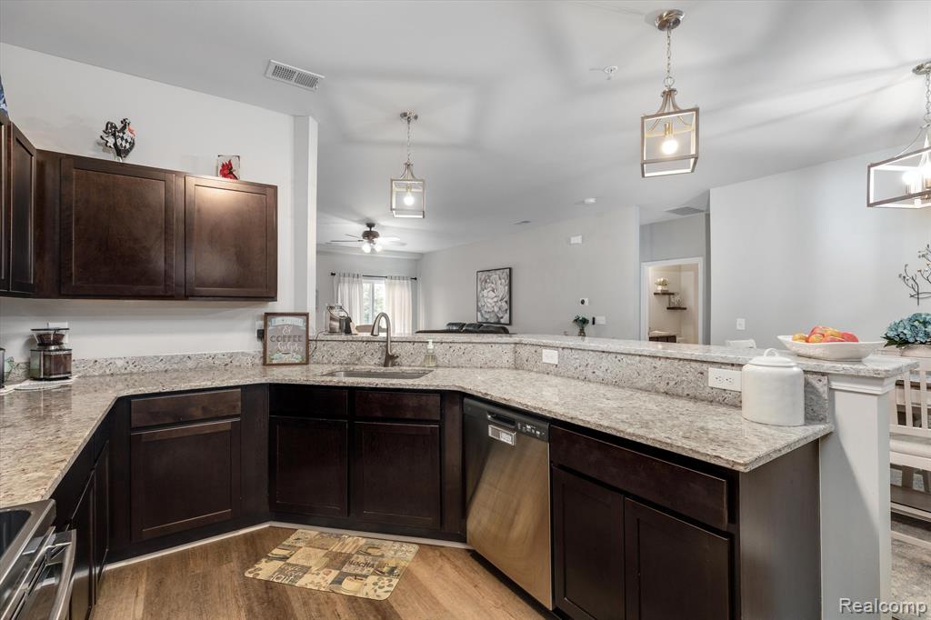 9788 RIDGE RUN Street, Howell, MI 48855 — Photo 13