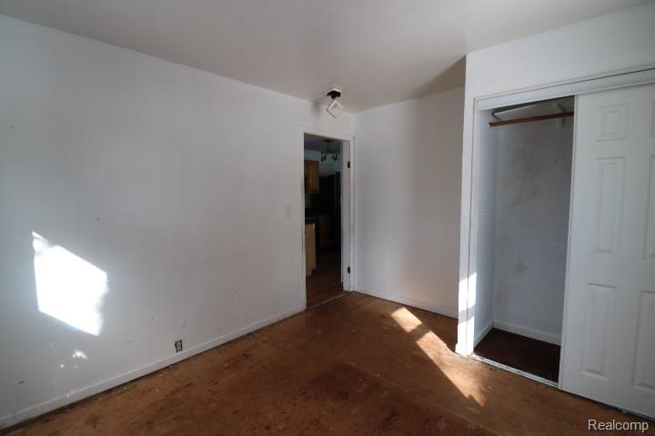 6191 Falkenbury Road, North Branch, MI 48461 — Photo 8