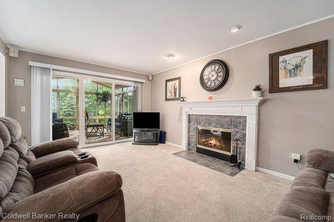 1677 NORTON CREEK Court, Wixom, MI 48393 — Photo 11