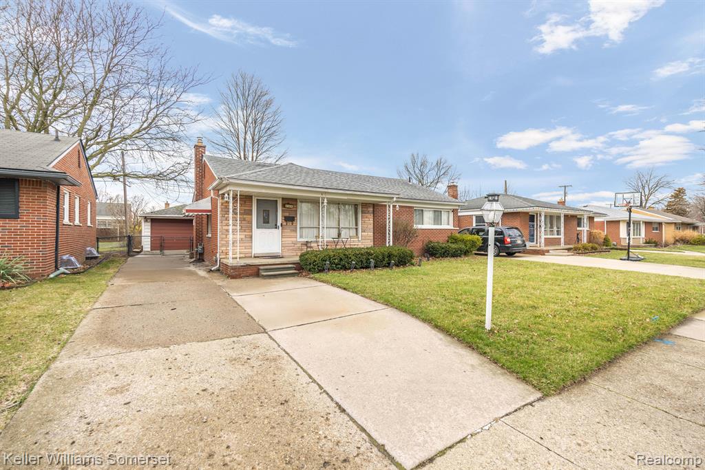6569 HAWTHORNE Street, Garden City, MI — Photo 3