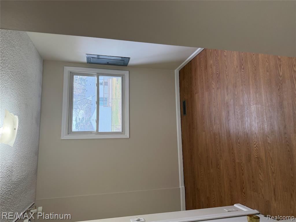 1475 Cutler Street, Burton, MI 48509 — Photo 19