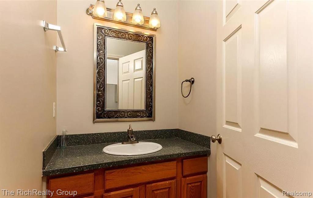 502 CHERRY ORCHARD Road, Canton, MI 48188 — Photo 12