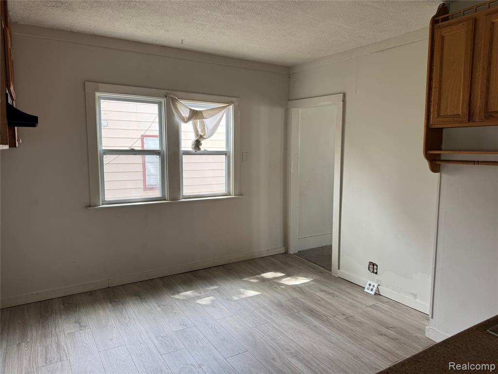 6490 Rosemont Avenue, Detroit, MI 48228 — Photo 7