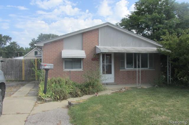 22705 Laukel Street, Saint Clair Shores, MI 48080