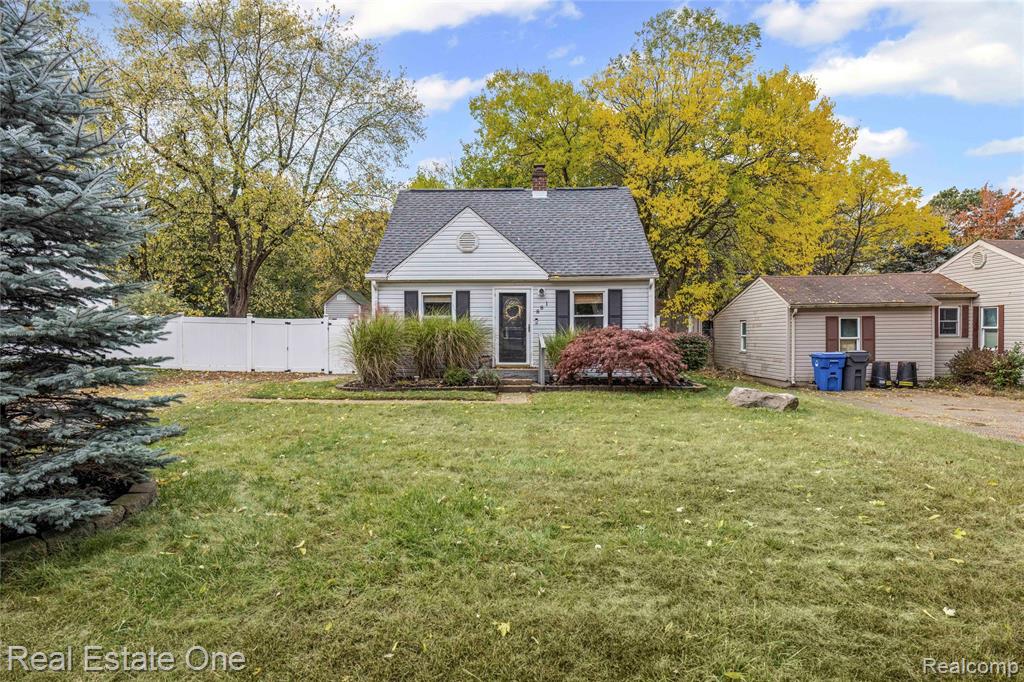 881 Tyrone Avenue, Waterford, MI 48328 — Photo 35