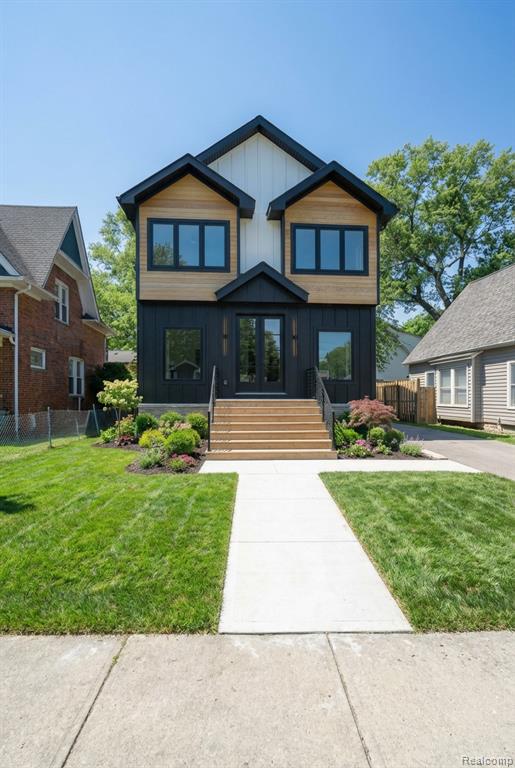 13000 Riviera Court, South Lyon, MI, 48178