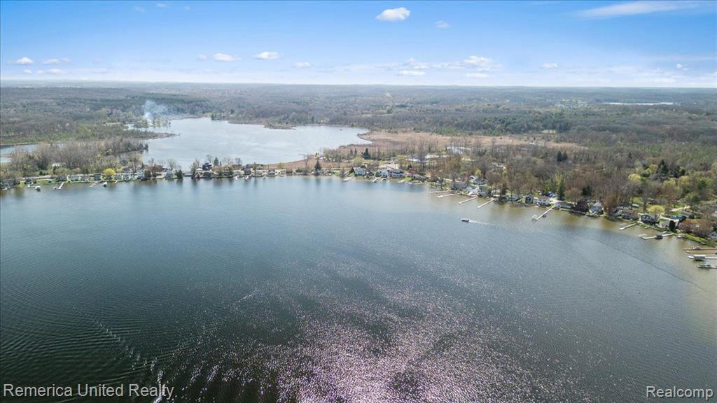 9623 Winston, Pinckney, MI 48169 — Photo 15
