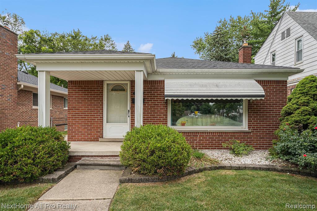 6587 Cortland Avenue, Allen Park, MI 48101 — front exterior