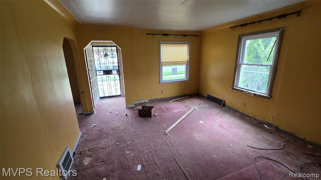 9338 Cheyenne Street, Detroit, MI 48228 — Photo 3