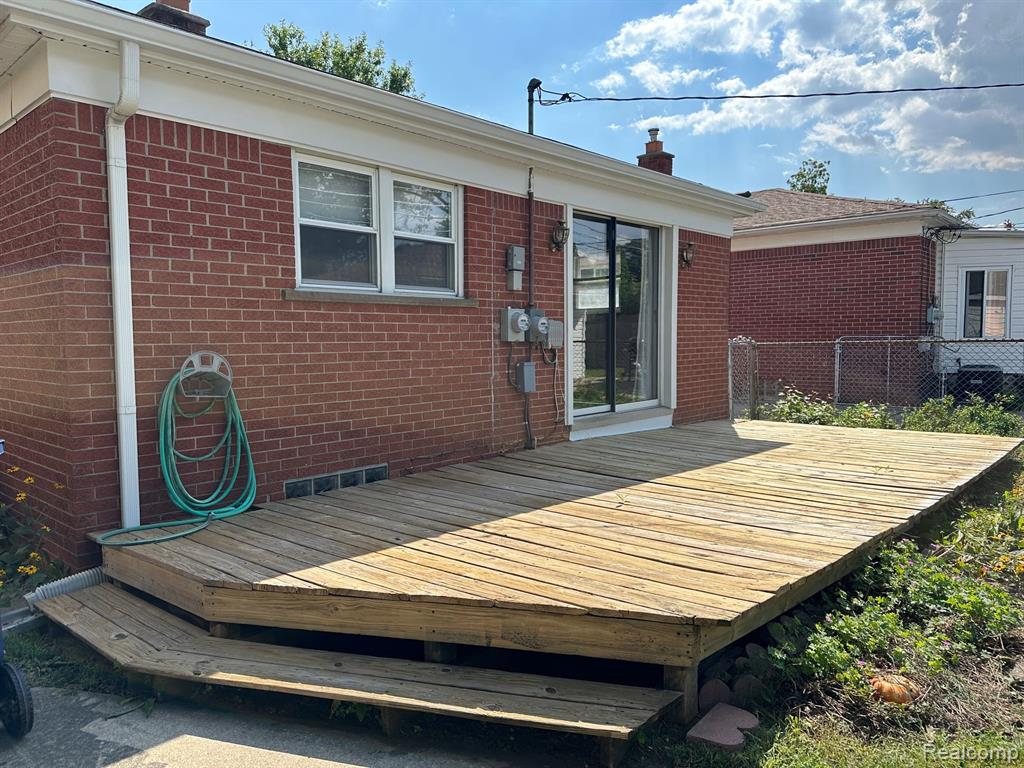 624 RIVERBANK Street, Lincoln Park, MI 48146 — Photo 32