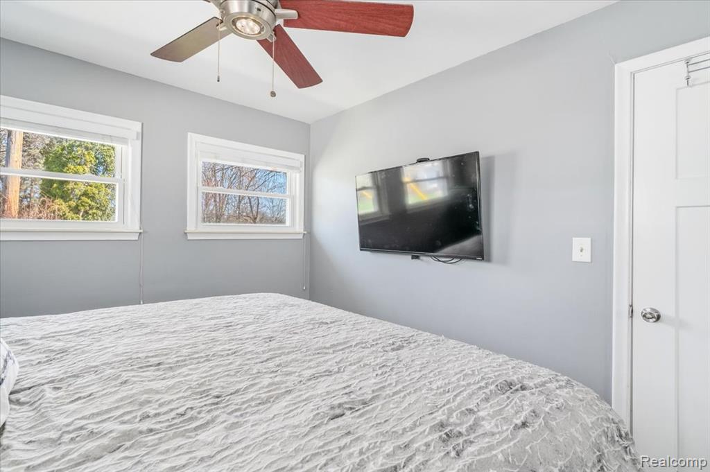 47969 Merle Court, Belleville, MI 48111 — Photo 27