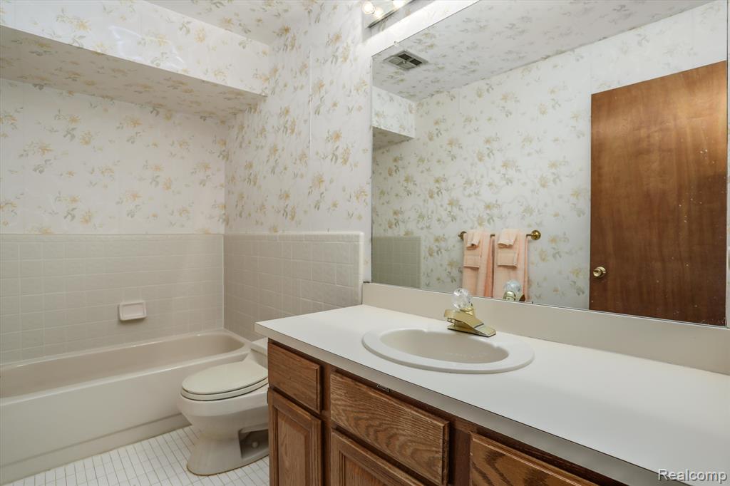 42472 Woodward Avenue, D2, Bloomfield Hills, MI 48304 — Photo 15