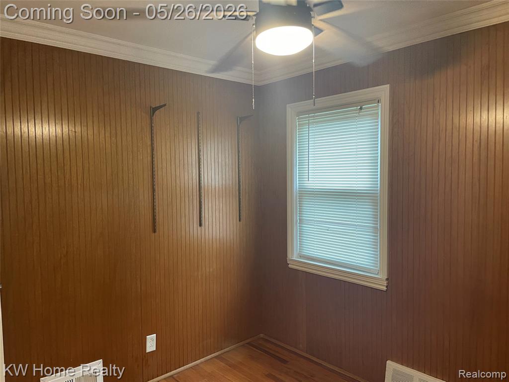 16853 Lincoln Avenue, Eastpointe, MI 48021 — Photo 12