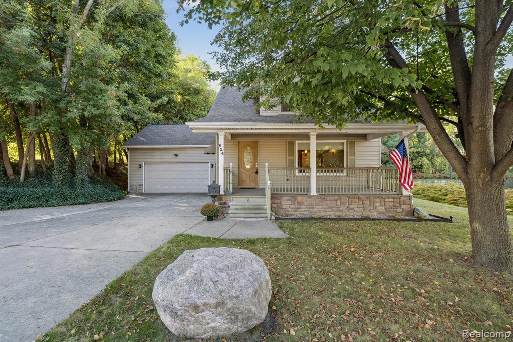 624 E Main Street, Brighton, MI 48116 — Photo 2