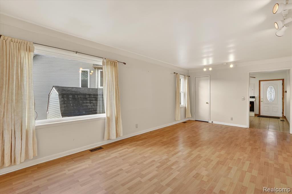 16048 Moran Drive, Linden, MI 48451 — Photo 13
