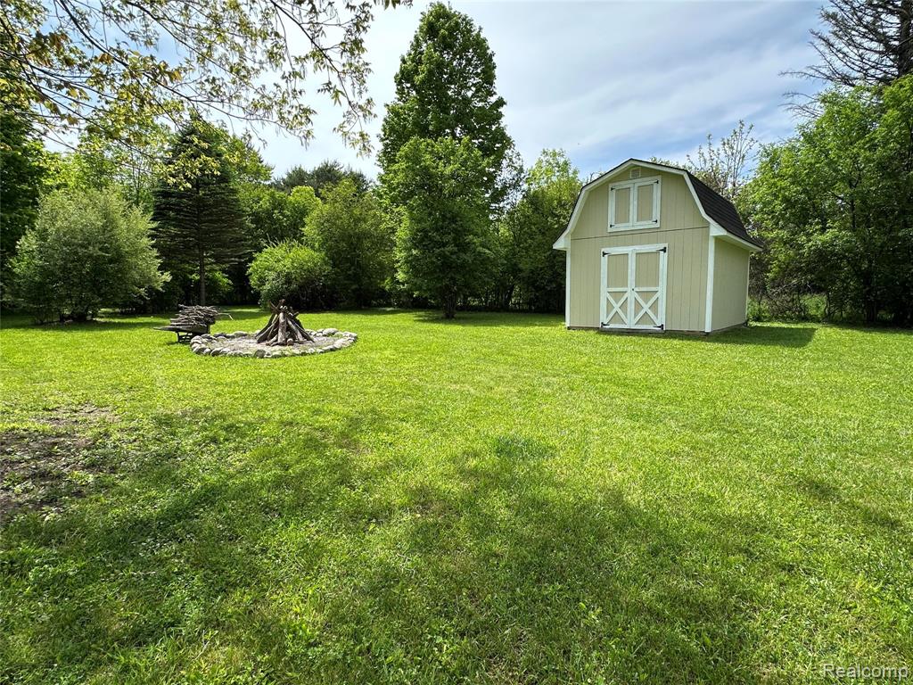 6161 River Road, Flushing, MI 48433 — Photo 18