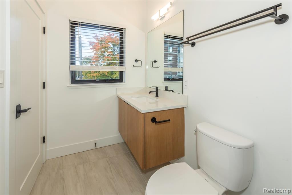 7536 Churchill Street, C19, Detroit, MI 48206 — Photo 28