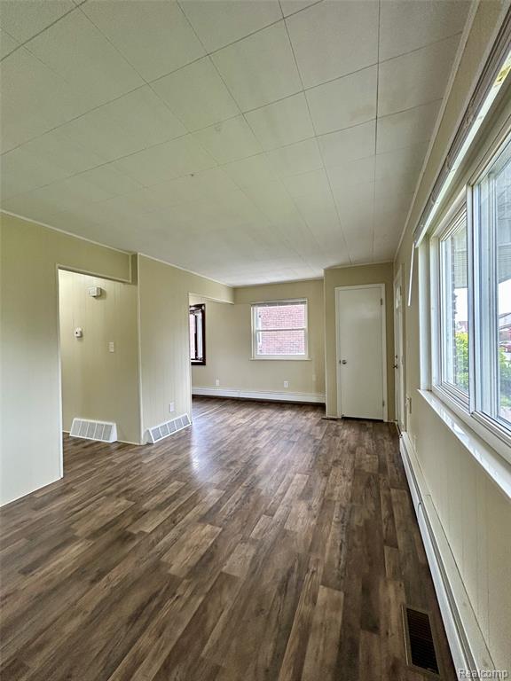 555 Antoine Street, Wyandotte, MI 48192 — Photo 4
