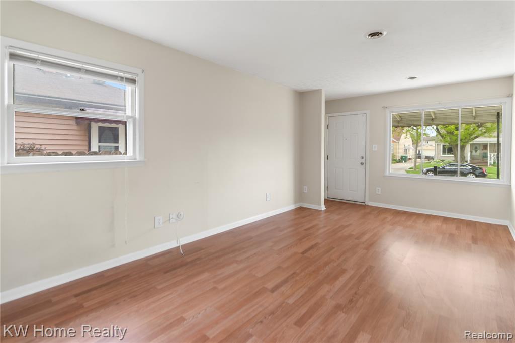 5659 Lathers Street, Garden City, MI — Photo 4
