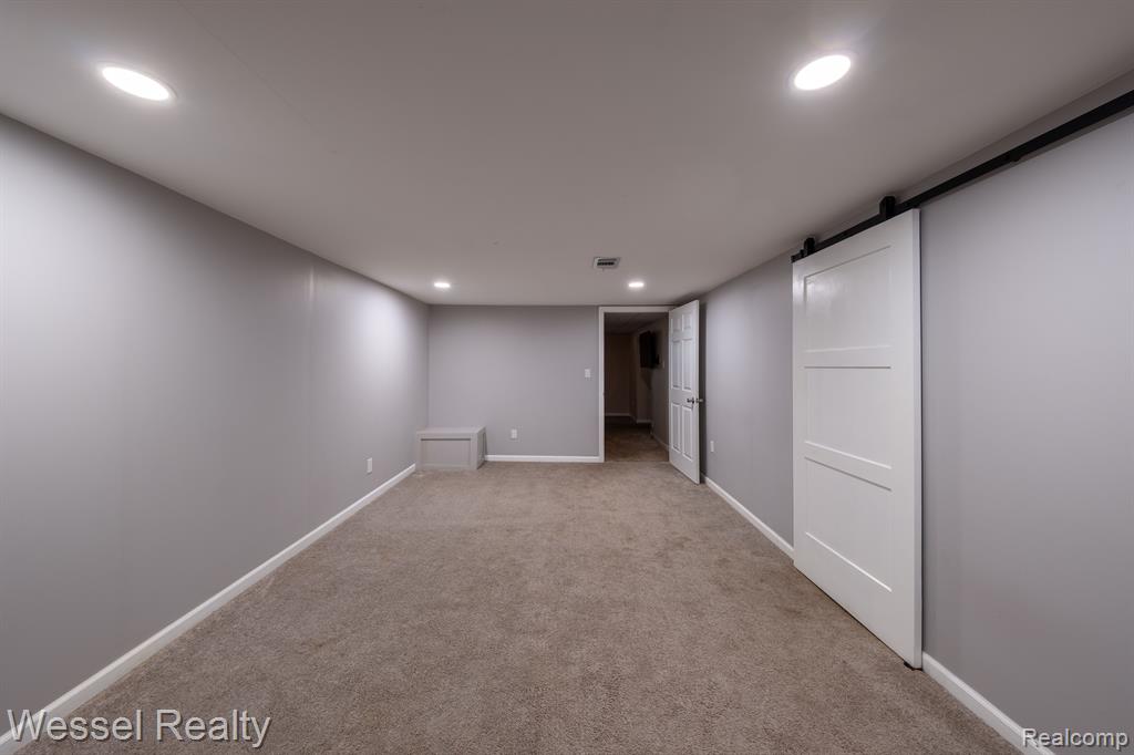 41948 Betley Drive, Sterling Heights, MI 48313 — Photo 18