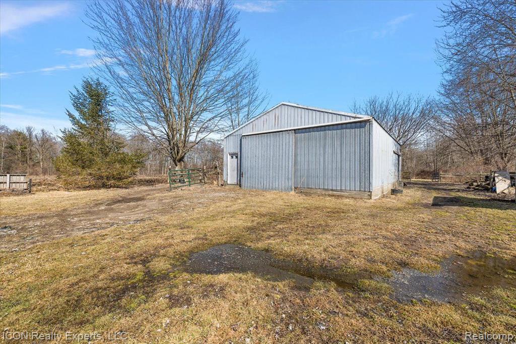 2595 PALMS Road, Columbus, MI — Photo 41