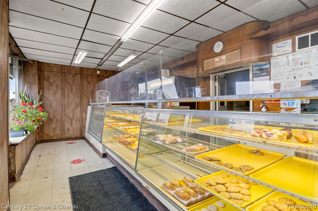 736 E STATE FAIR RD, Highland Park, MI 48203 — Photo 3