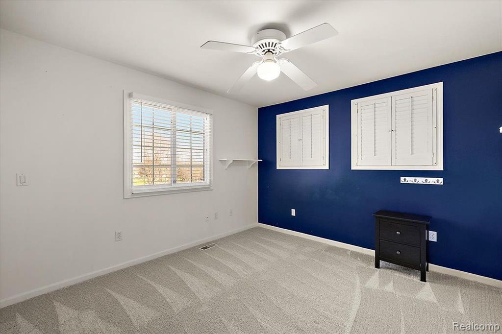 8449 S SHORE Drive, Clarkston, MI 48348 — Photo 39