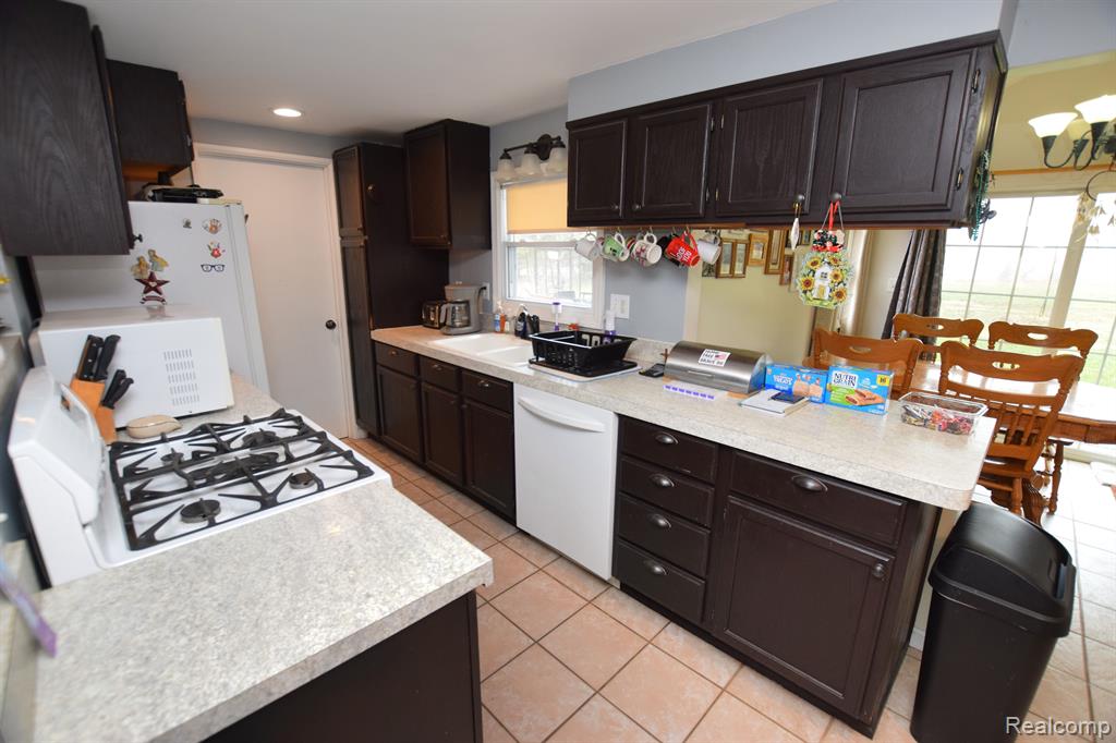 269 N MAIN Street, MI 48419 — Photo 3