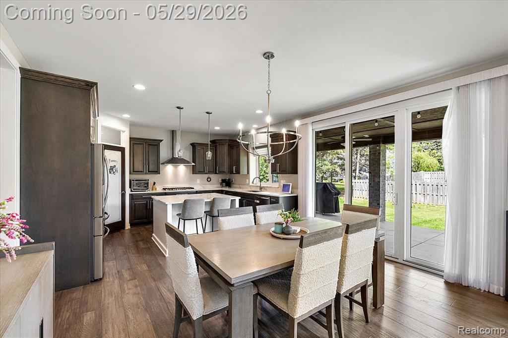 7659 Crimson Court, Utica, MI 48316 — Photo 12