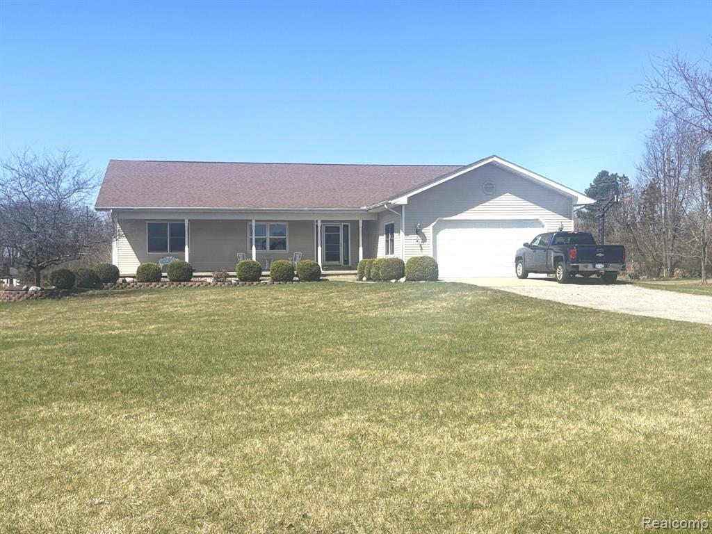 7681 Fieldcrest Drive, Almont, MI 48003 — Photo 2