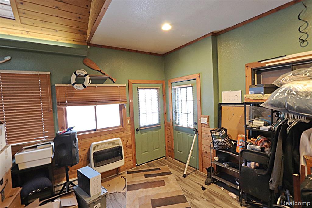 31657 Sibley Road, New Boston, MI 48164 — Photo 32