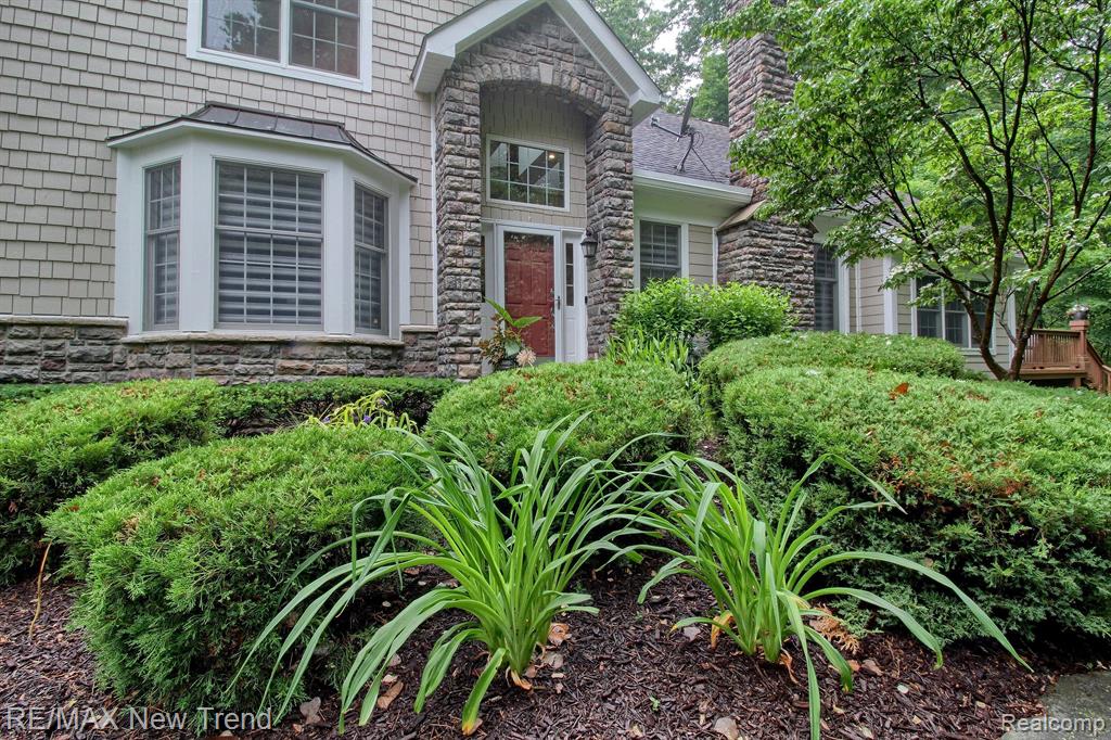 49698 Timber Trail, Novi, MI — Photo 5