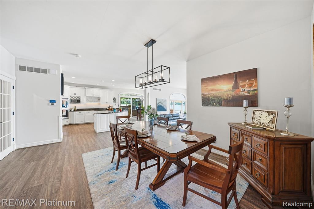 997 Thompson Shore Drive, Howell, MI 48843 — Photo 18